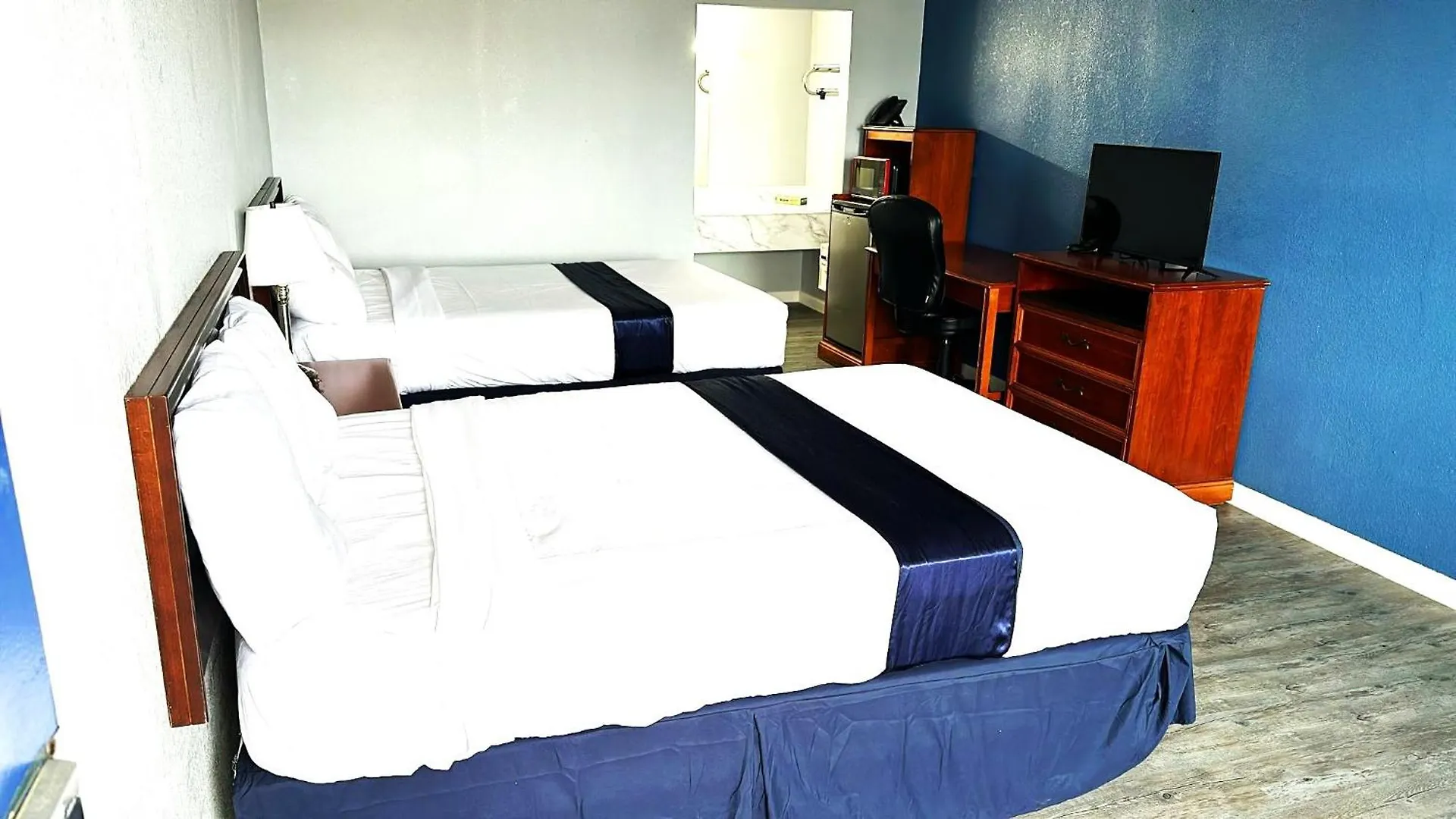 Travelodge By Wyndham Salisbury Md Motel